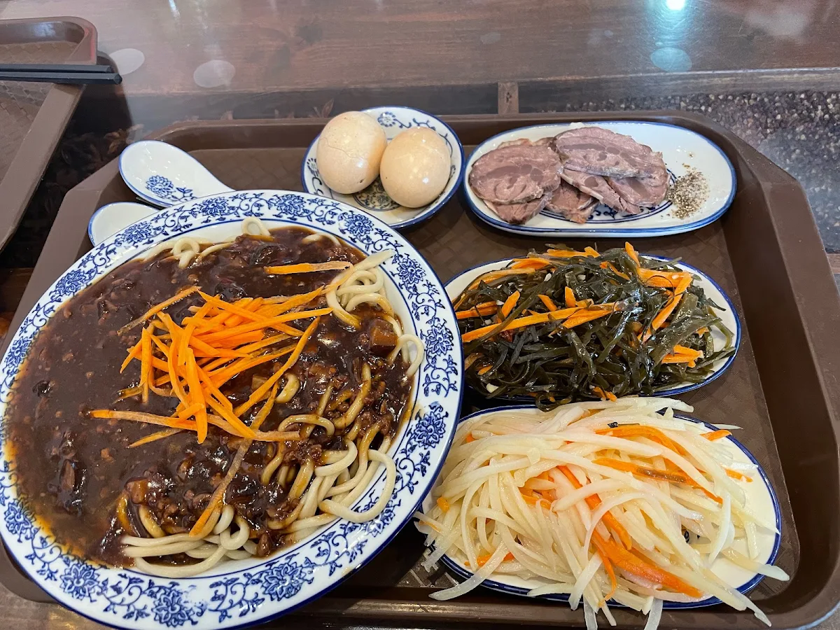 Hand Pulled Noodle with Soy-Bean Paste 炸酱面, Calan Beef Noodle(Halal)